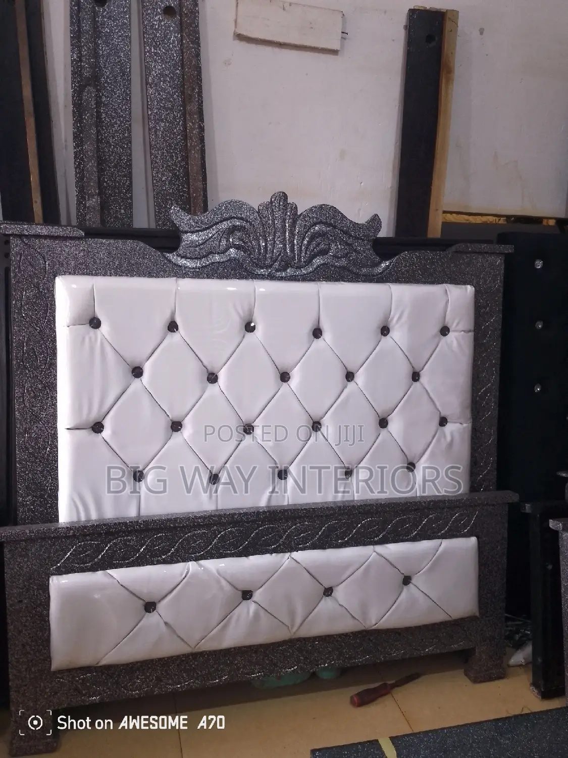 Black and White Leather Bed 4x6 B2