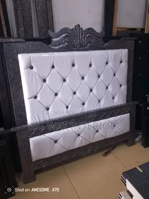 4*6 White and Black Leather Bed B7