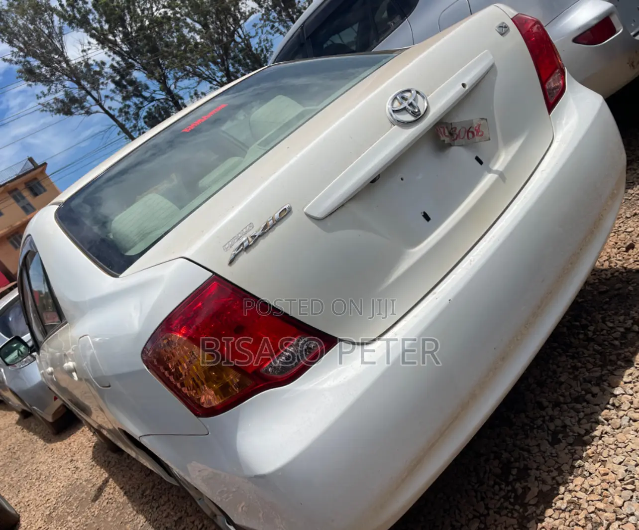 Toyota Axio 1.5 G 2WD 2009 White