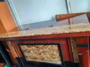 Used Executive Office Table of Size 140cm