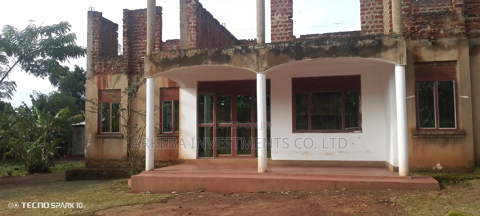 6bdrm Townhouse/Terrace in Wakitaka, Jinja for sale