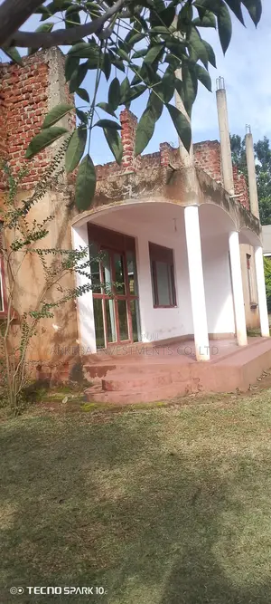 6bdrm Townhouse/Terrace in Wakitaka, Jinja for sale