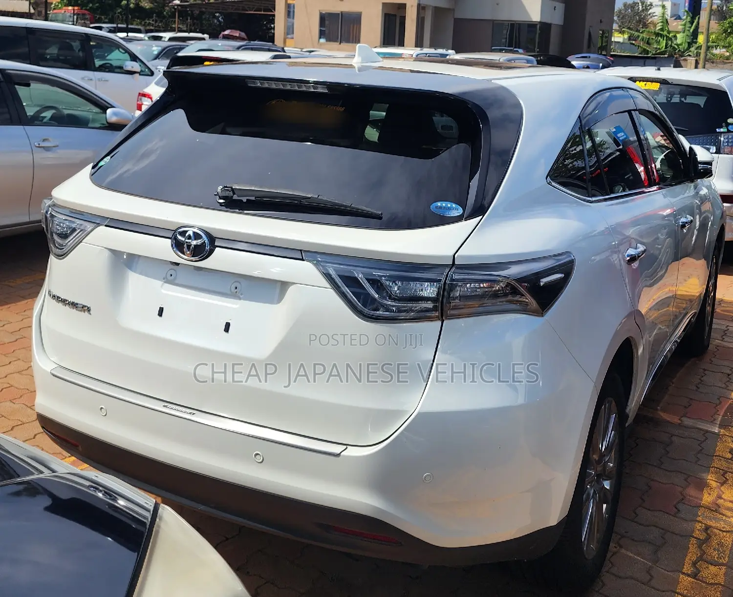 Toyota Harrier 2.0 2016 White