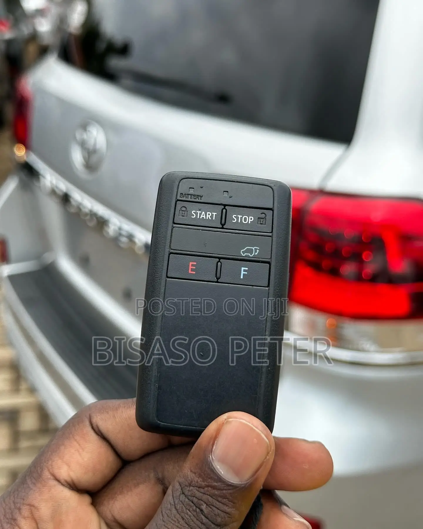 Toyota Land Cruiser 4.6 V8 ZX 2017 Silver