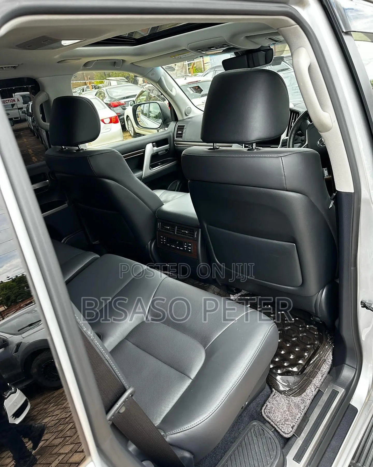 Toyota Land Cruiser 4.6 V8 ZX 2017 Silver