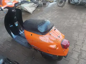 Honda CBR 2022 Orange