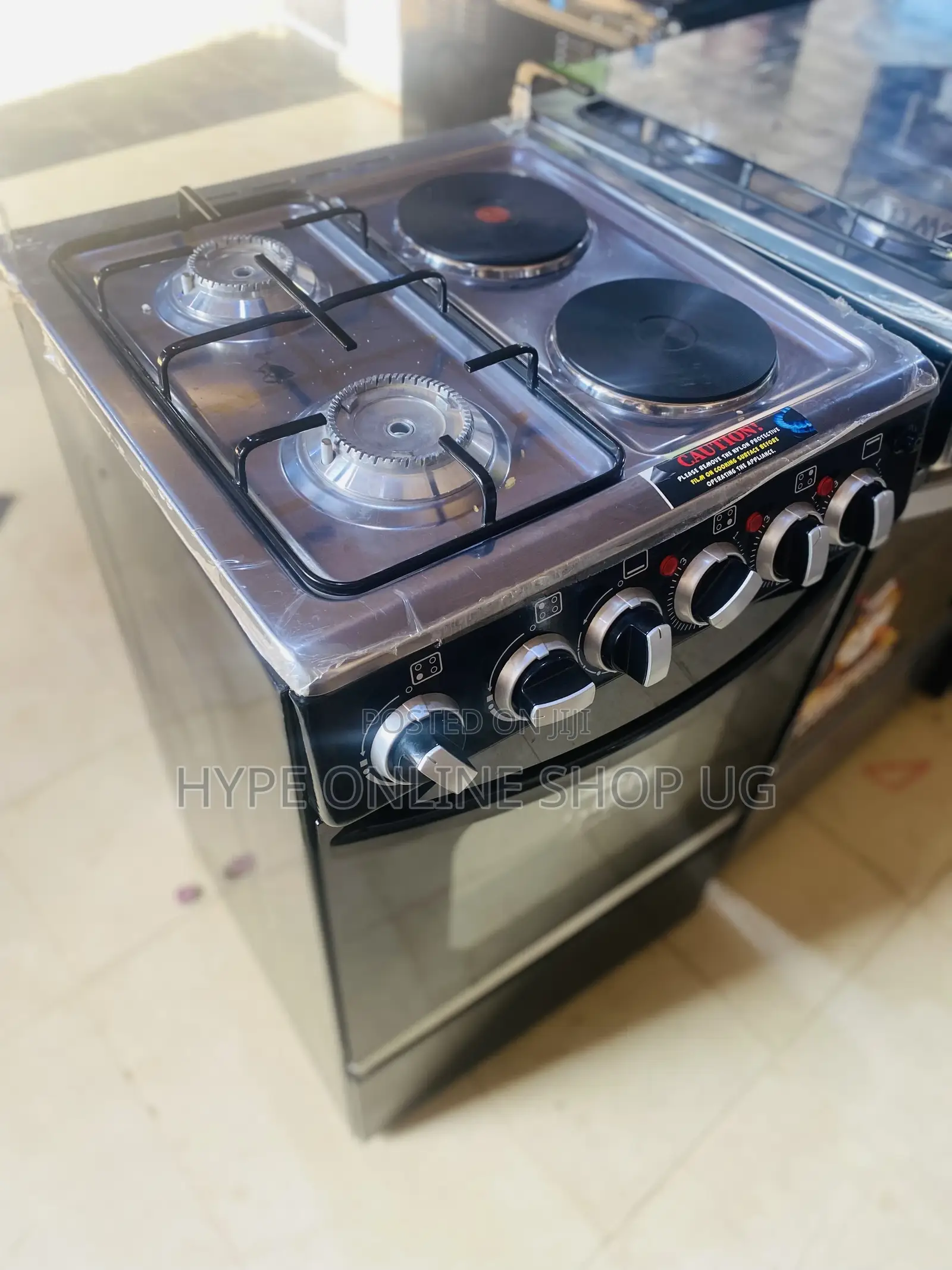 Brand New Gas and Electric Cooker 484