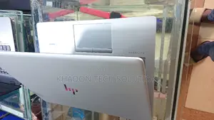 Laptop HP 14-Dq1088wm 8GB Intel Core I5 SSD 256GB