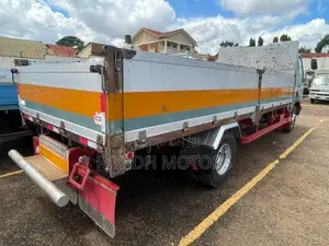 Fuso Fighter Long Chassis Baby Face
