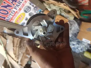 Water Pump for Toyota Celica, 4runner, and Hilux