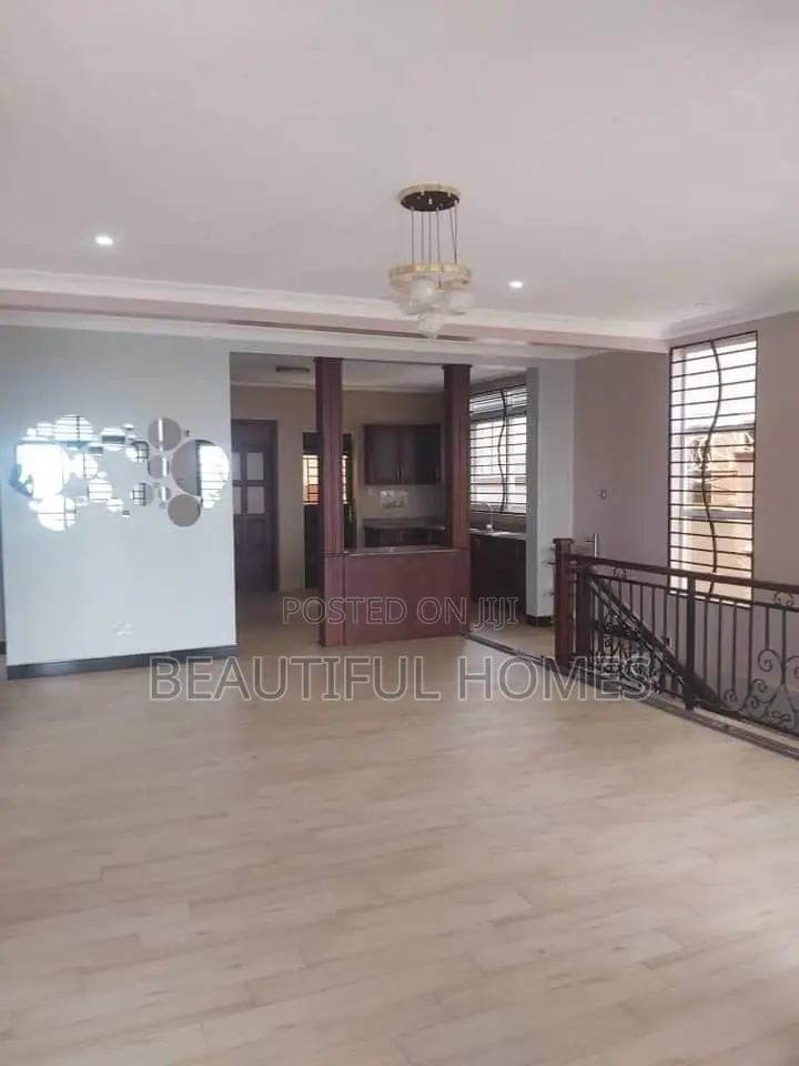 Furnished 6bdrm Mansion in Kigo Munyonyo, Makindye for sale