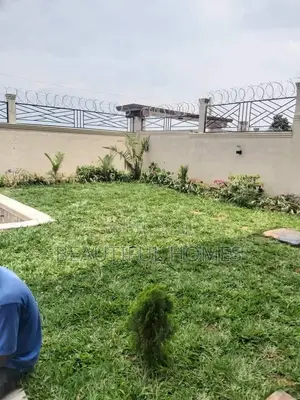 Furnished 6bdrm Duplex in Kigo, Central Division for sale