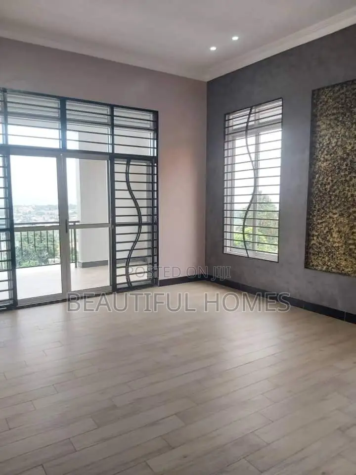 Furnished 6bdrm House in Kigo Munyonyo, Makindye for sale