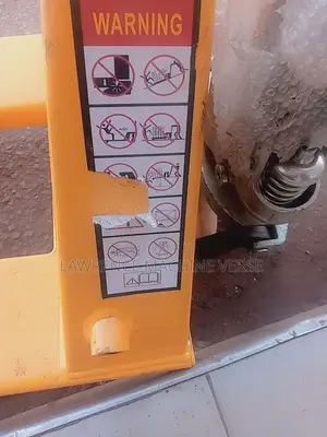 Pallet Trolley 3000kg Made in Japan