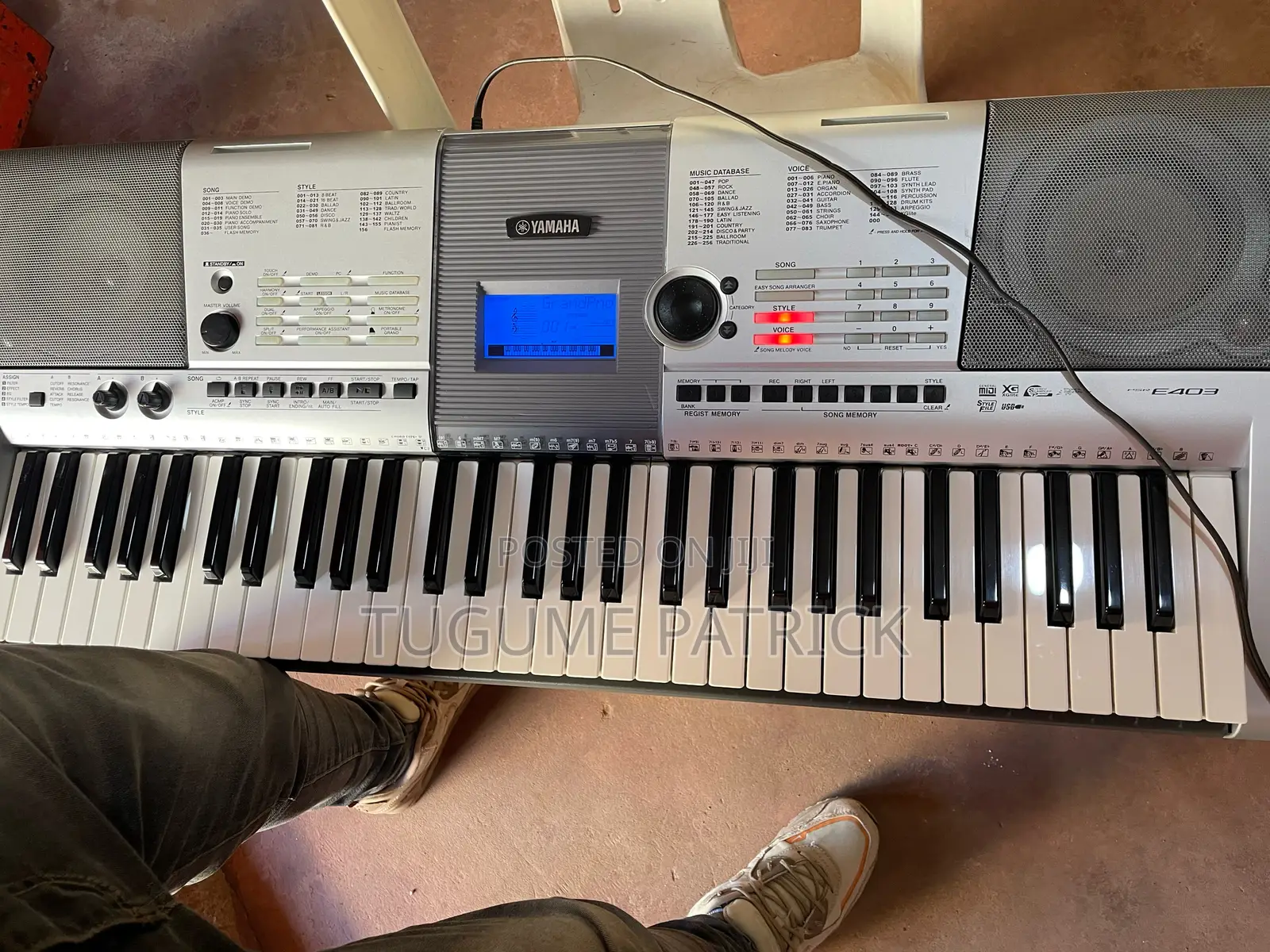 Yamaha Keyboard 403