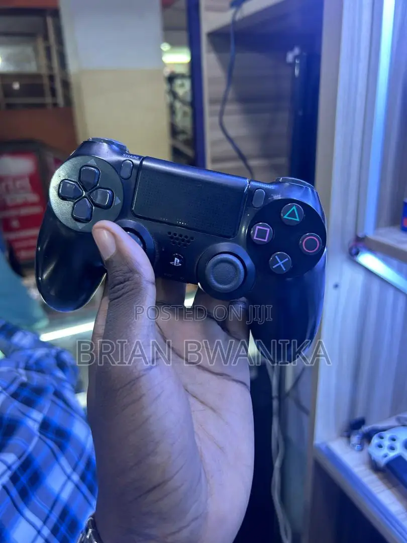 Uk Used Ps4 Remote/Controllers
