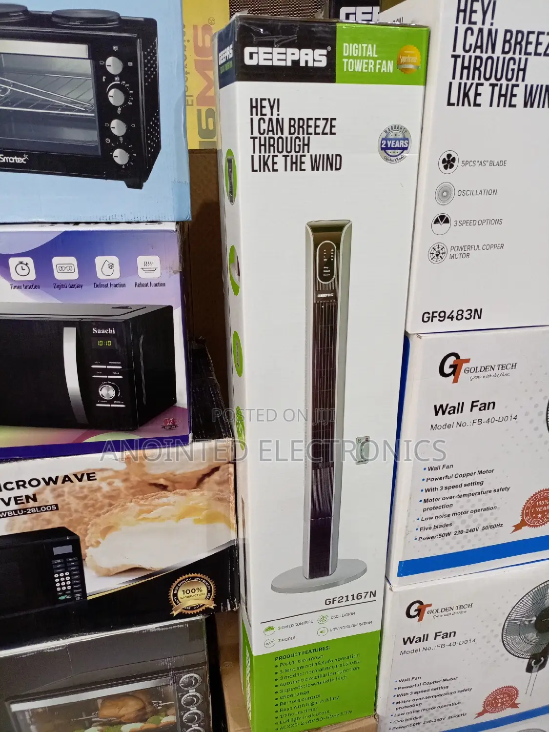 Geepas Tower Fans With a Remote