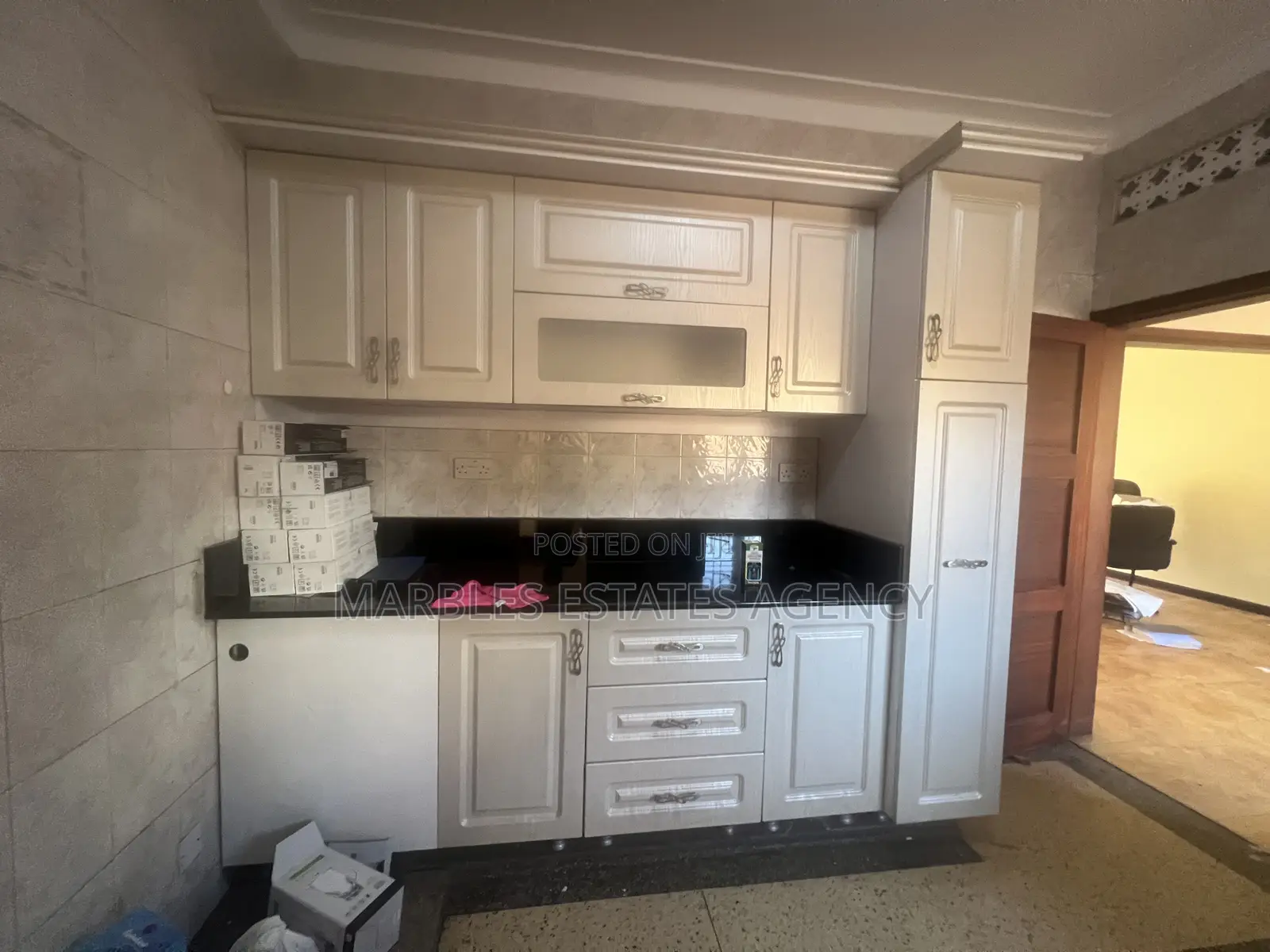 4bdrm Bungalow in Kololo, Central Division for rent