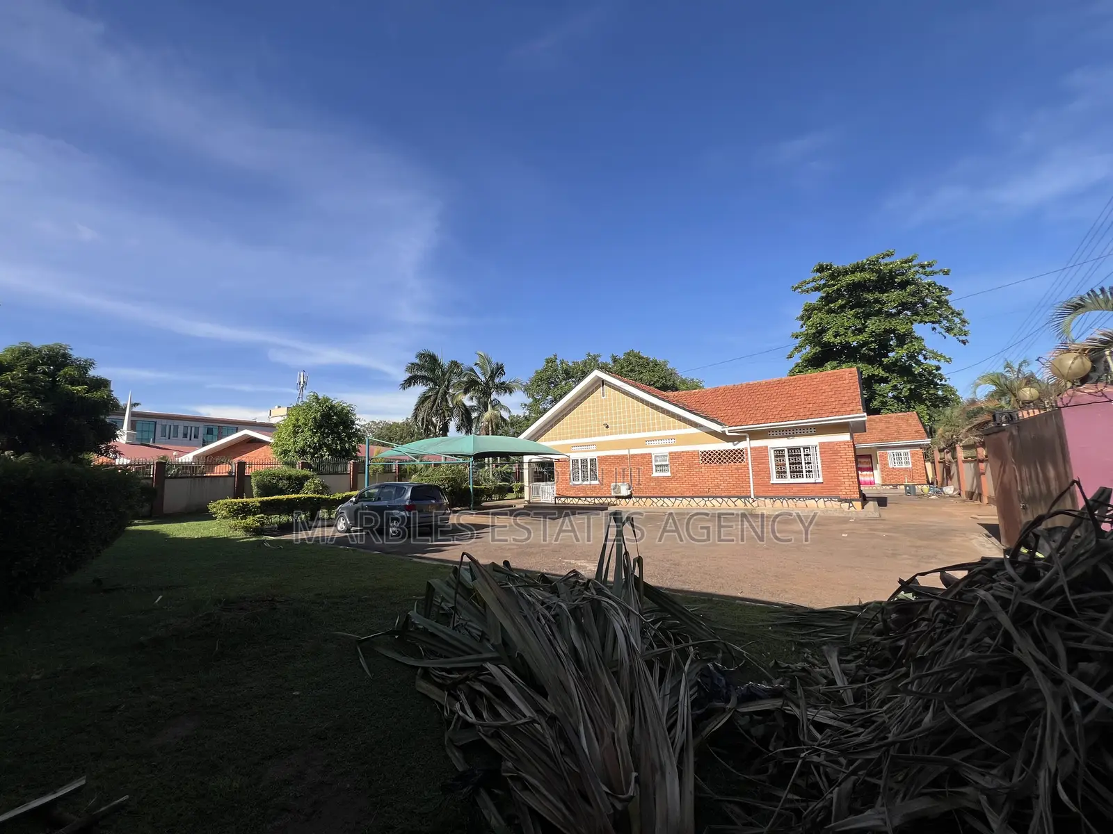 4bdrm Bungalow in Kololo, Central Division for rent
