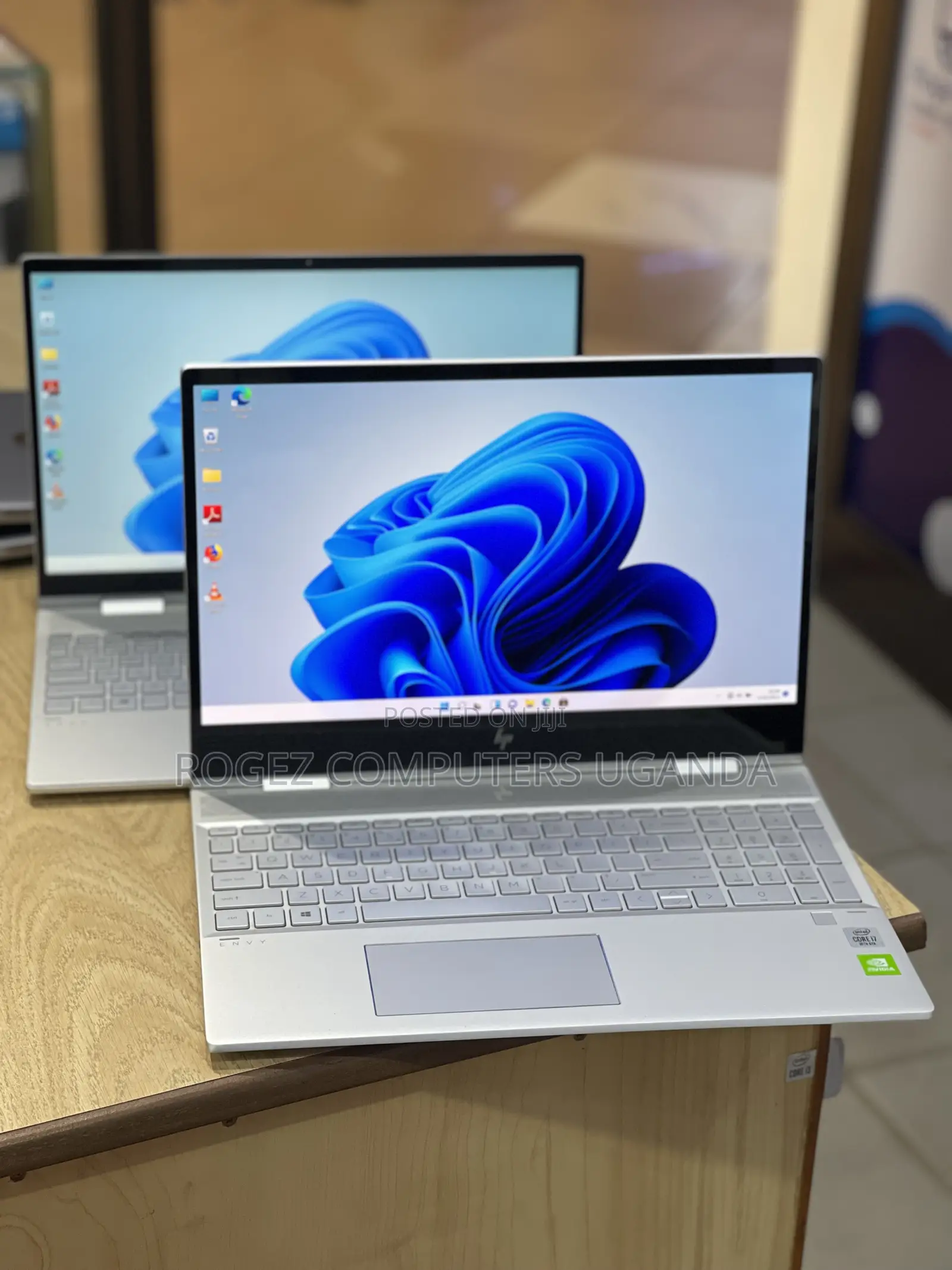 New Laptop HP Envy 15-Ep0xxx 16GB Intel Core I7 SSD 512GB