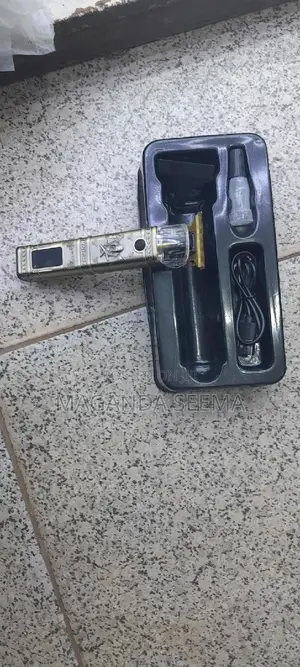 Portable Rechargeable Shever