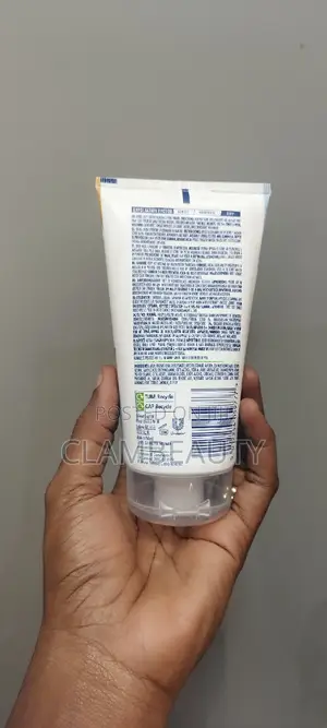 St Ives Blemish Control Apricot Scrub With Salicylic Acid