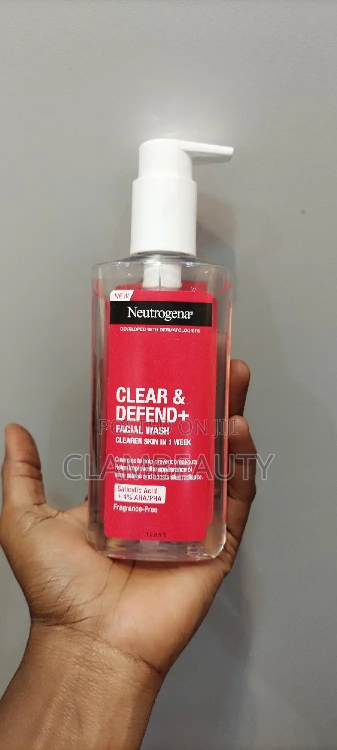 Neutrogena Clear and Defend Pink Facial Wash Fragrance Free