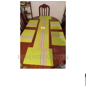 6 PCS Table Mats.