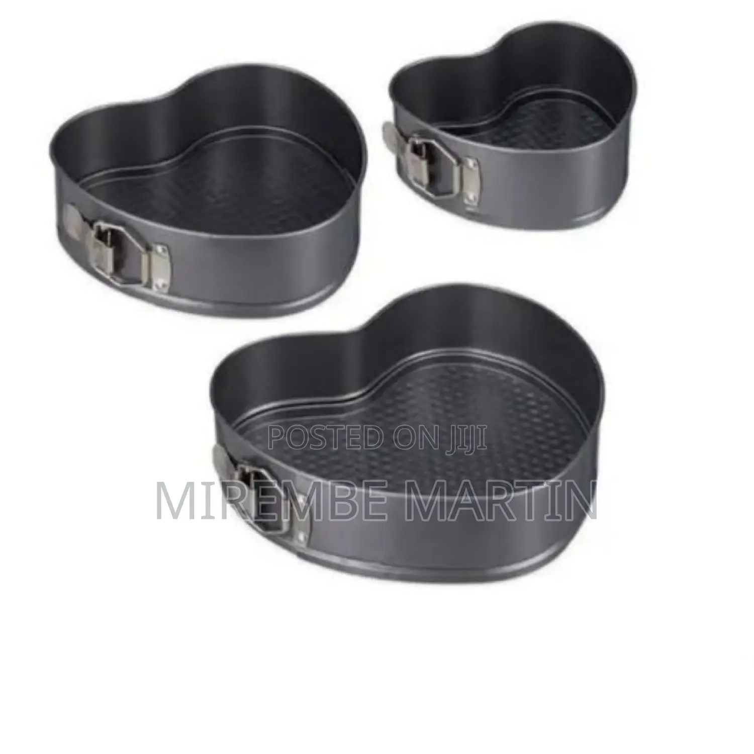 3 PCS Heart Shaped Baking Pans.
