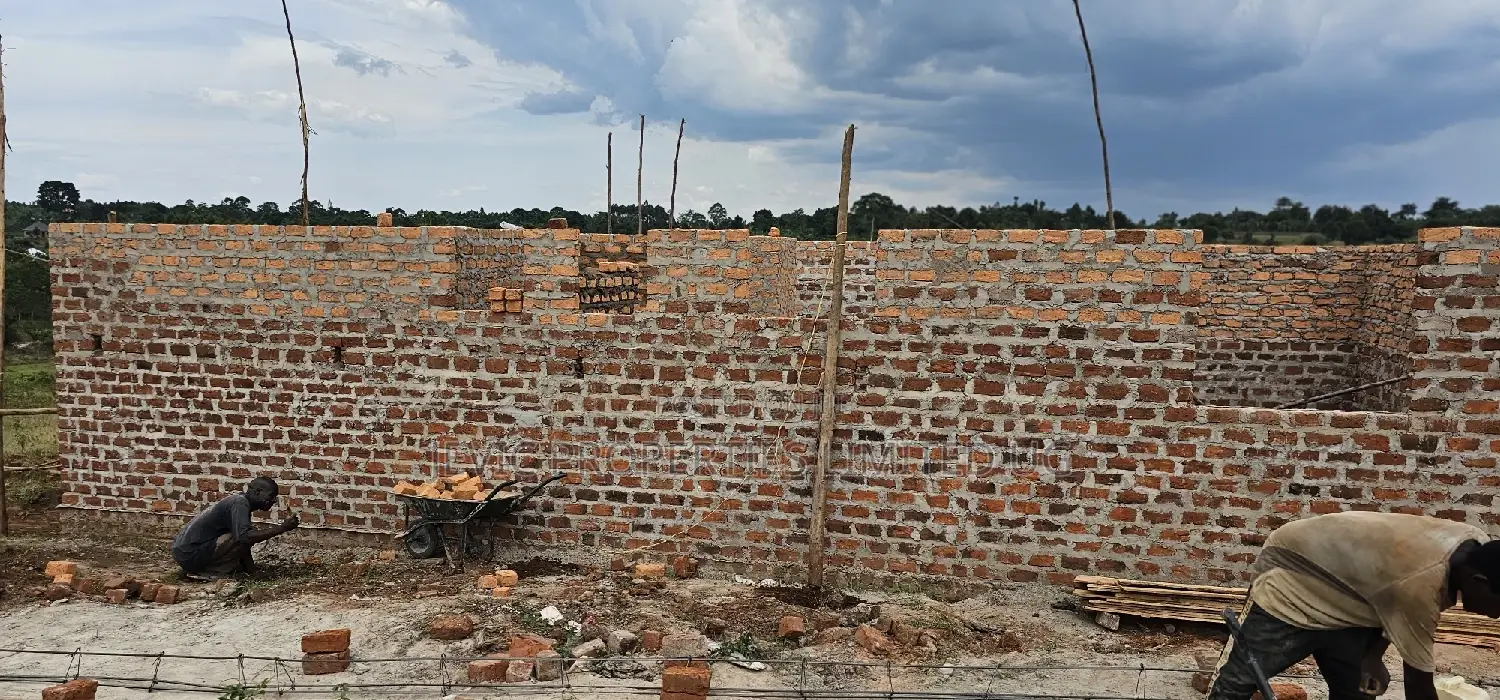 Looking for Genuine Agreement Plots Namayumba Estate Wait