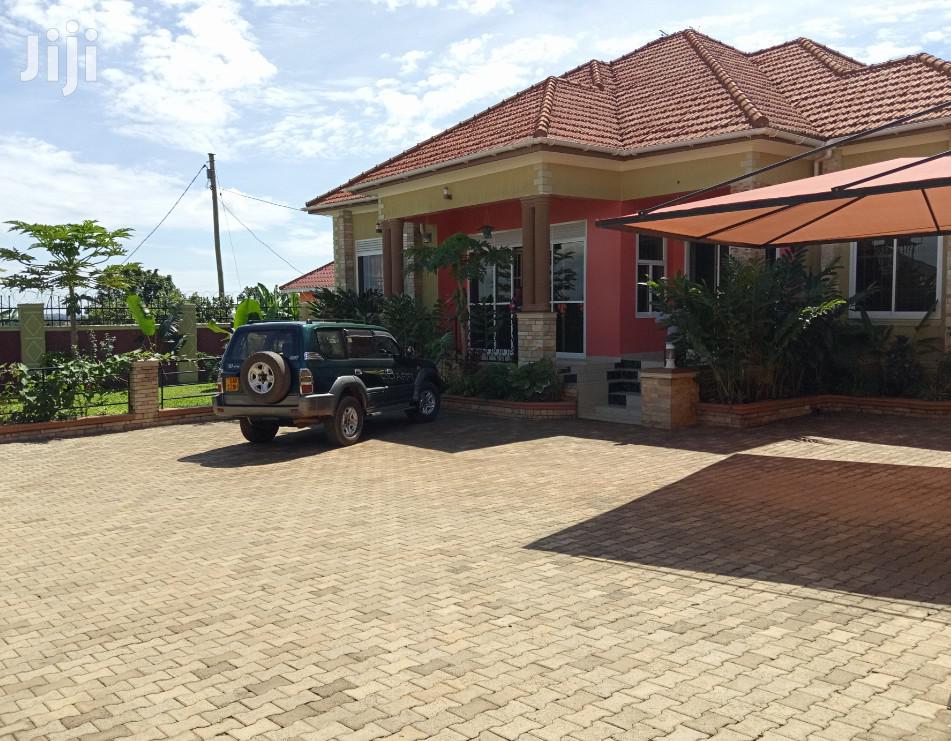 Kiira Prestigious House With Green on Quick Sell