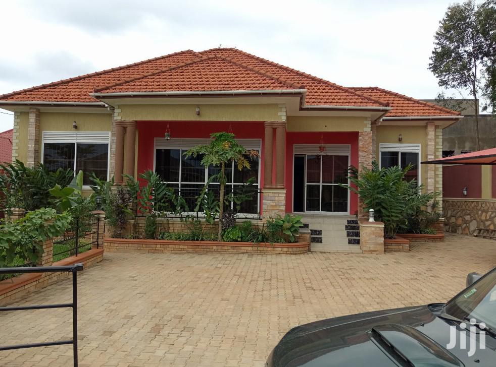 Kiira Prestigious House With Green on Quick Sell