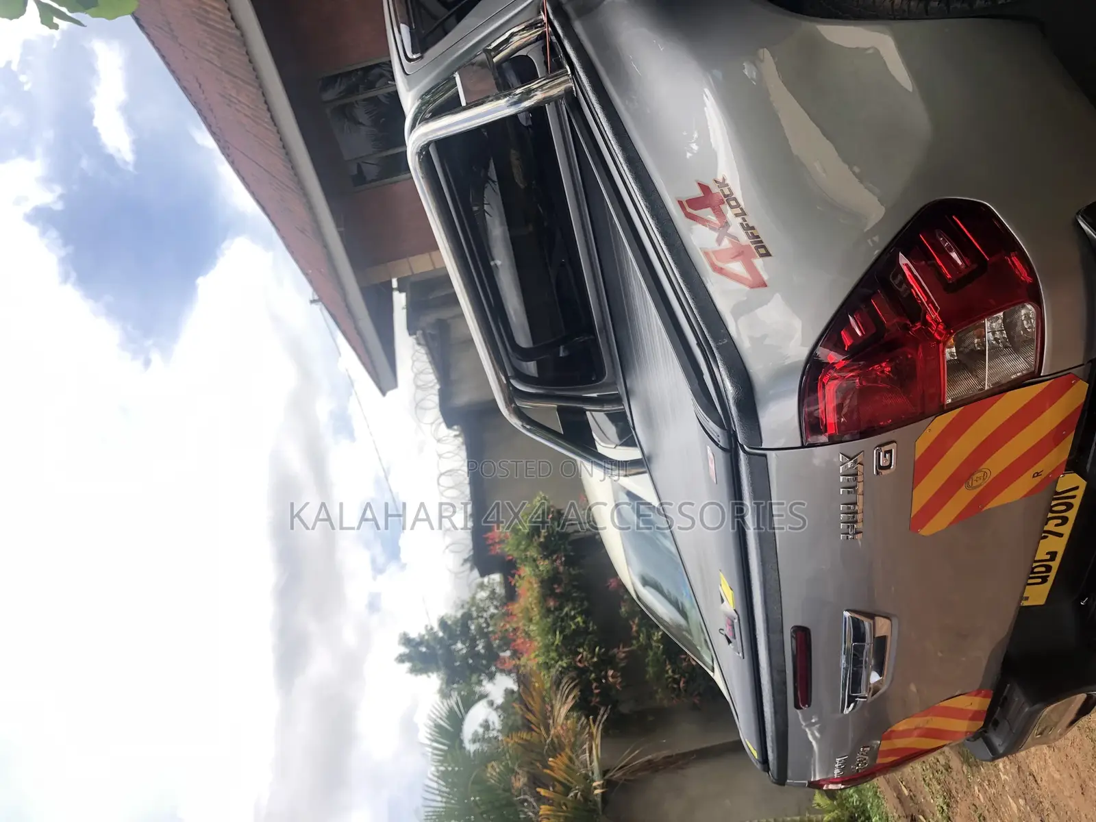 Electric Roll’ Lock Roller Shutter Hilux