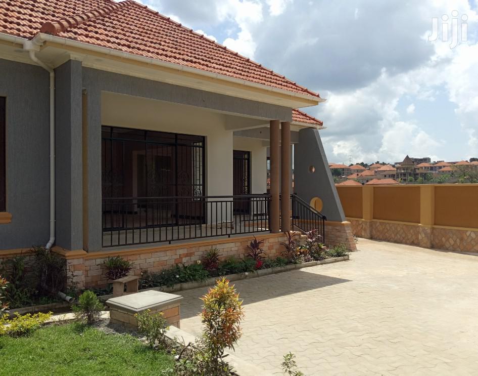 Residential House in Kira With Lasting Beaty on Sell