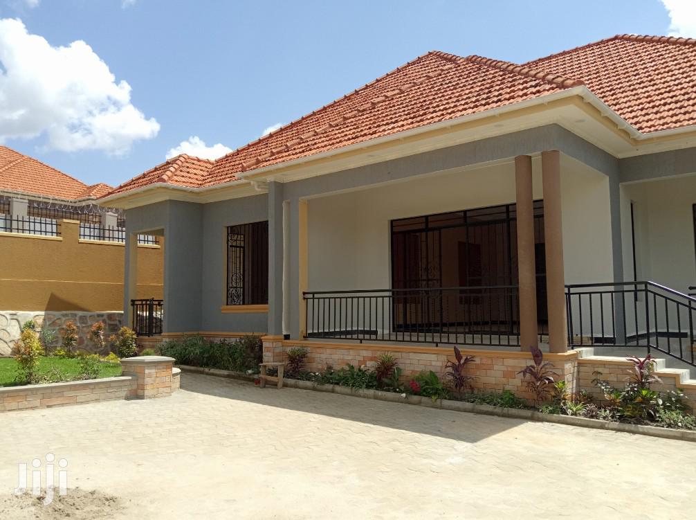 Residential House in Kira With Lasting Beaty on Sell