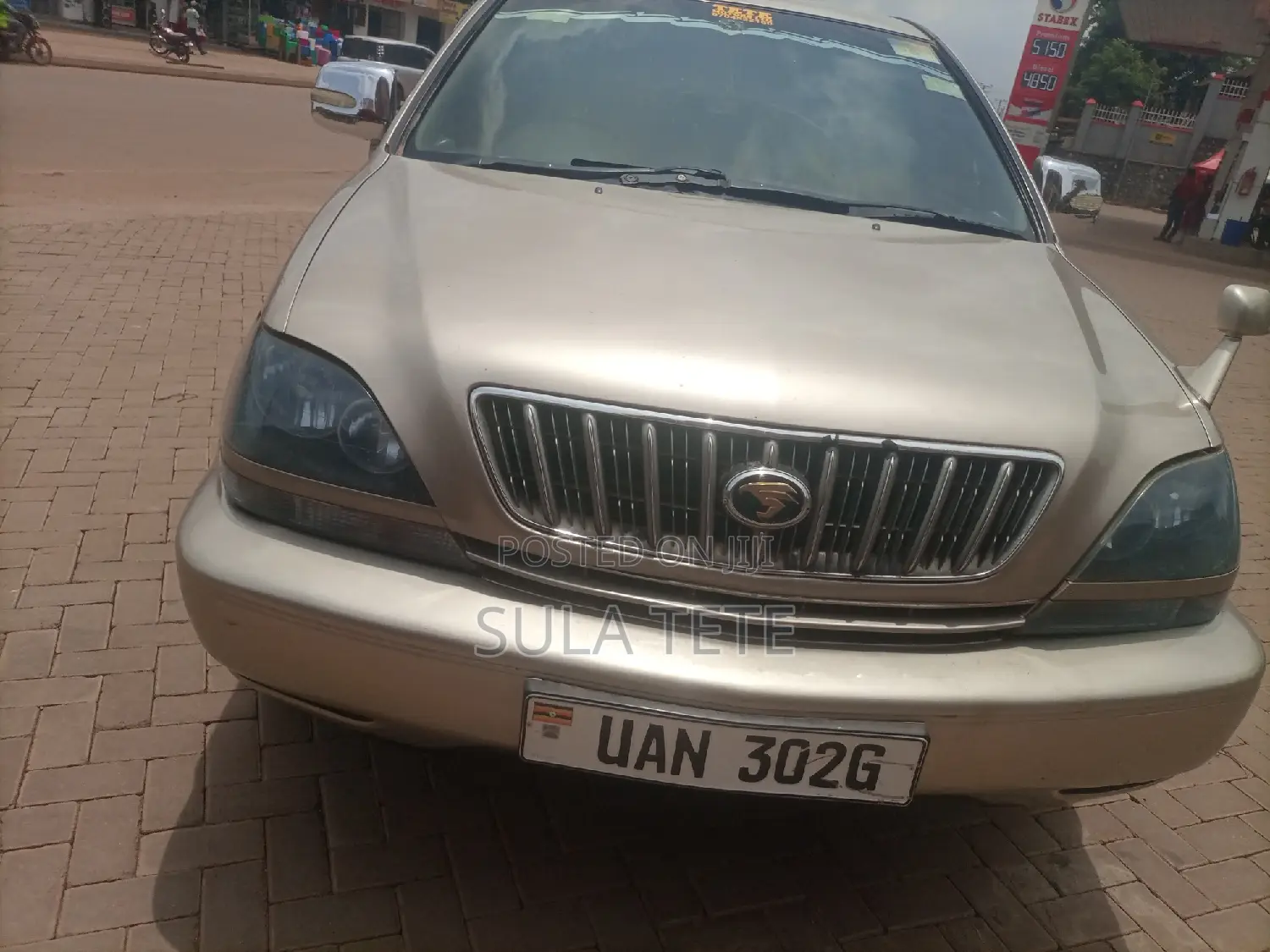 Toyota Harrier 2.2 16V 4WD 1999 Beige