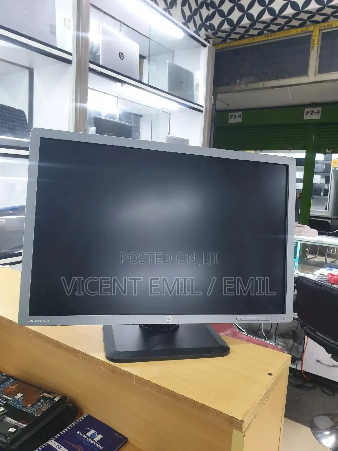 HP 24inch Monitor With DP, VGA and DVI Ports