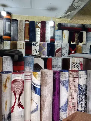 Center Carpets