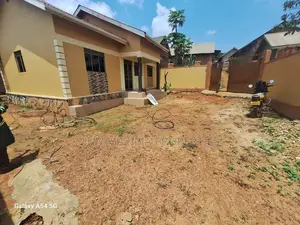 3bdrm Bungalow in Nansana Town, Division A for sale