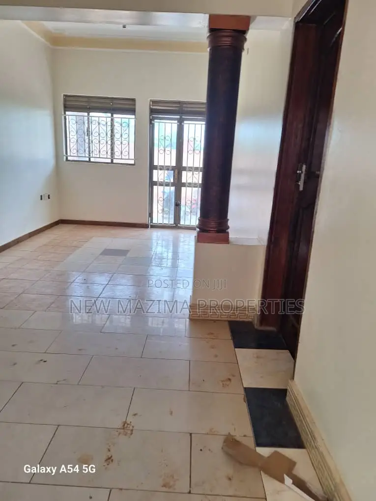 3bdrm Bungalow in Nansana Town, Division A for sale