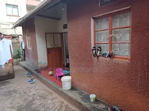 3bdrm House in Konge Buziga, Division A for sale
