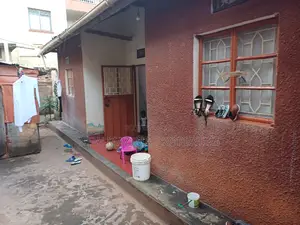 3bdrm House in Konge Buziga, Division A for sale