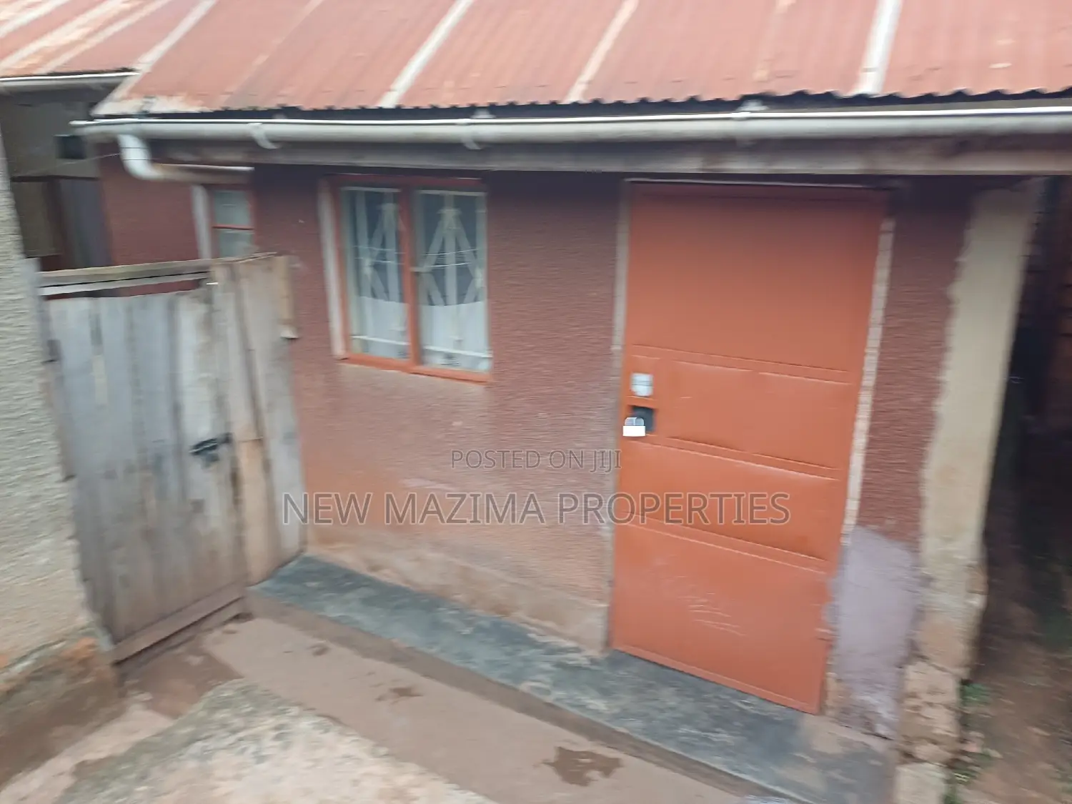 3bdrm House in Konge Buziga, Division A for sale