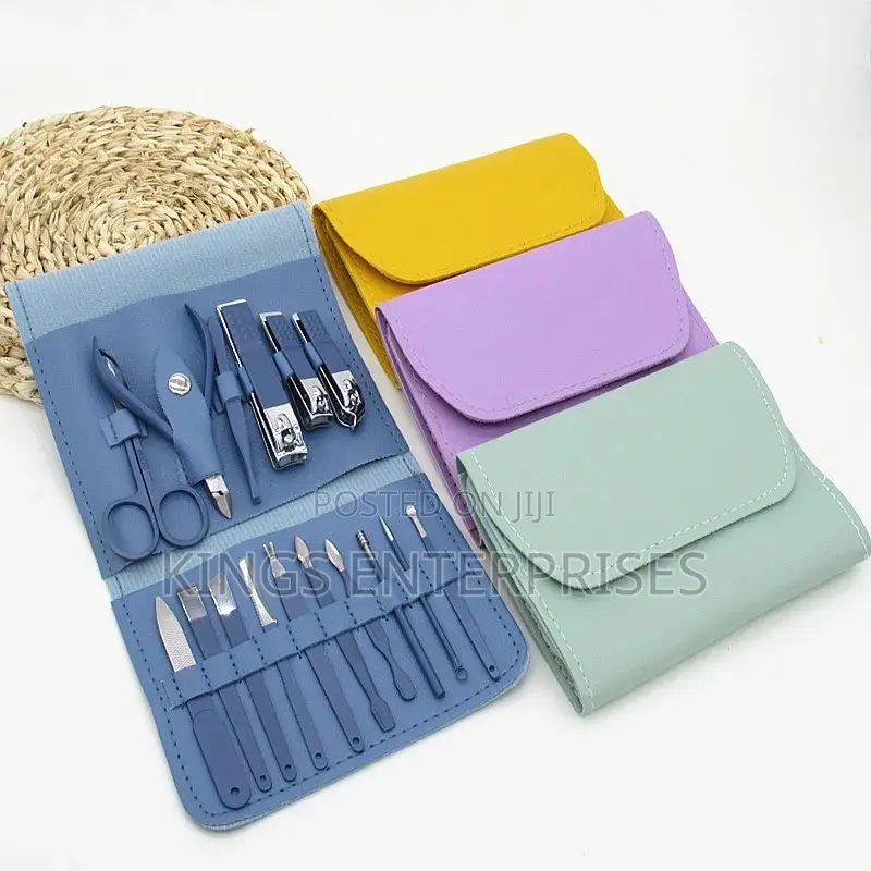Portable Manicure Tools Set