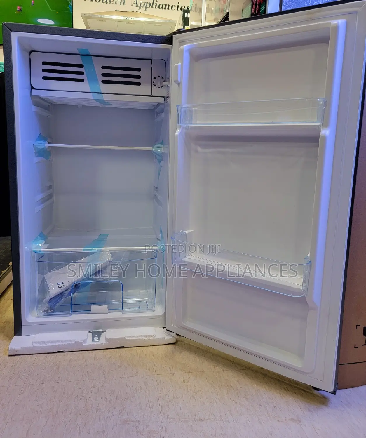120ltrs Pixels Fridge