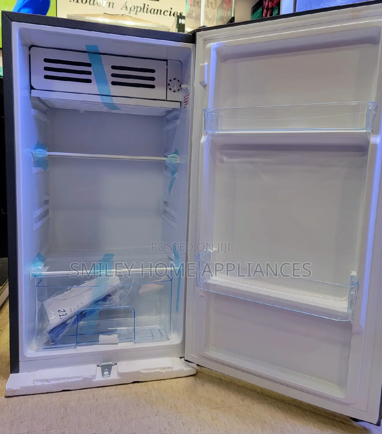 Pixels Single Door Refrigerator 120ltrs