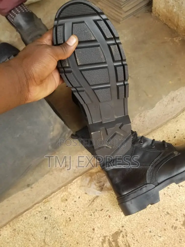 Security Uniforms Qualify Leather Shoes