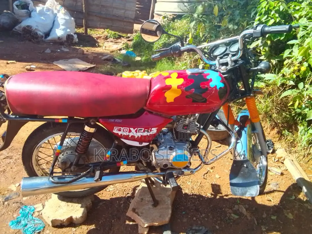 Bajaj Boxer 100 2023 Red