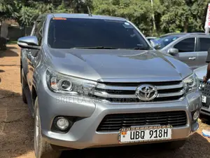 Toyota Hilux 2018 Gray