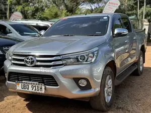 Toyota Hilux 2018 Gray